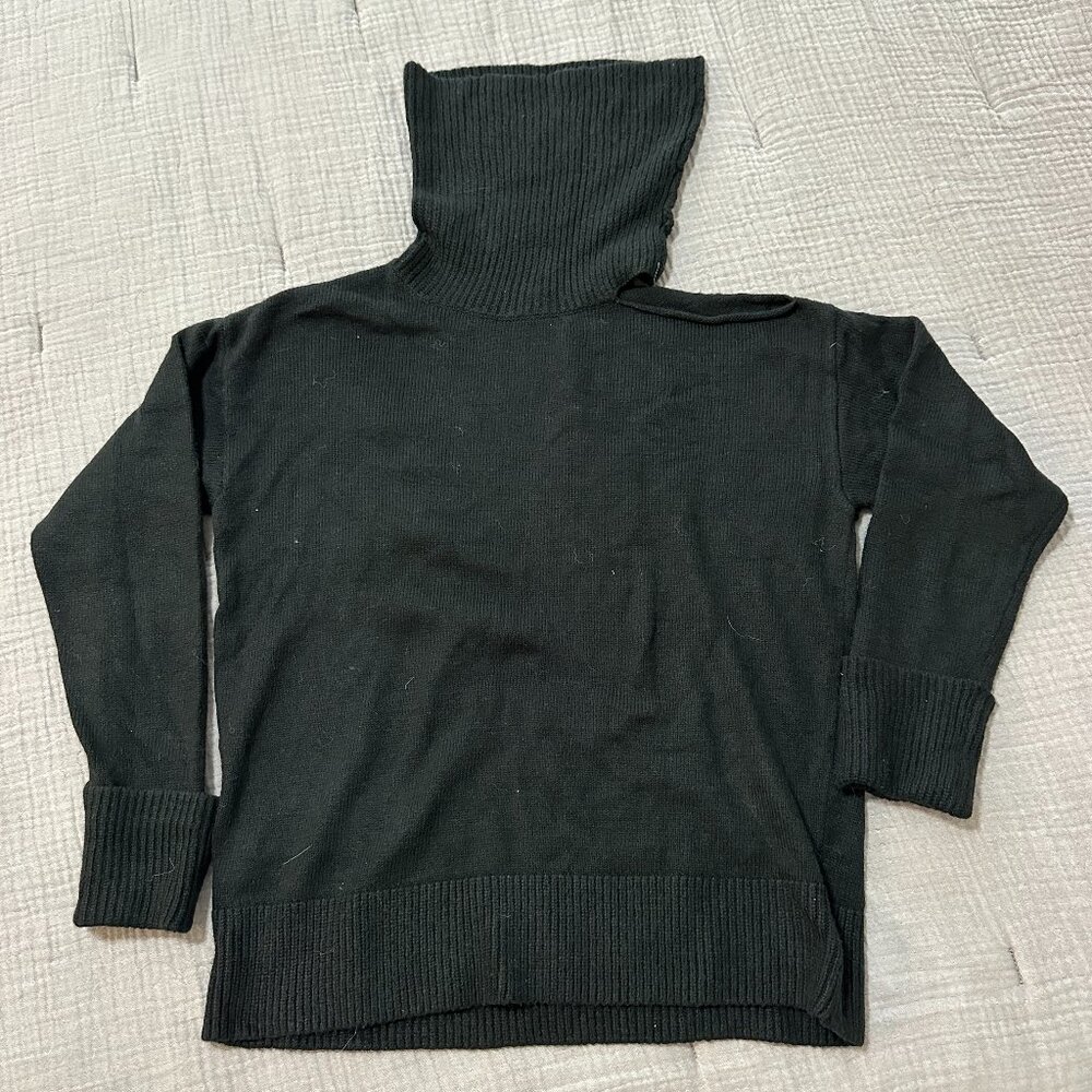 1.state cutout shoulder turtleneck sweater